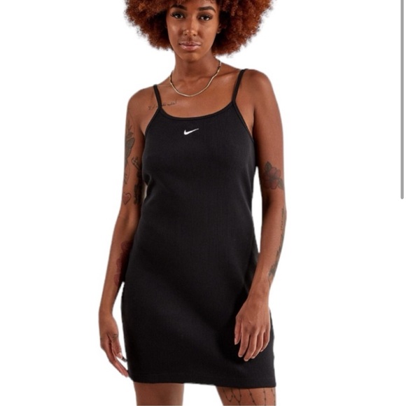 Nike Sportswear Essential Ribbed Dress Black Embroidered Logo Medium - Picture 1 of 6